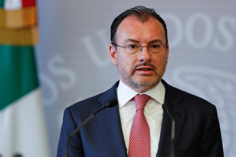 Luis Videgaray dijo que tras 13 años de vida política ha llegado el momento de decir adiós, apenas sea relevado en el cargo por Marcelo Ebrard.