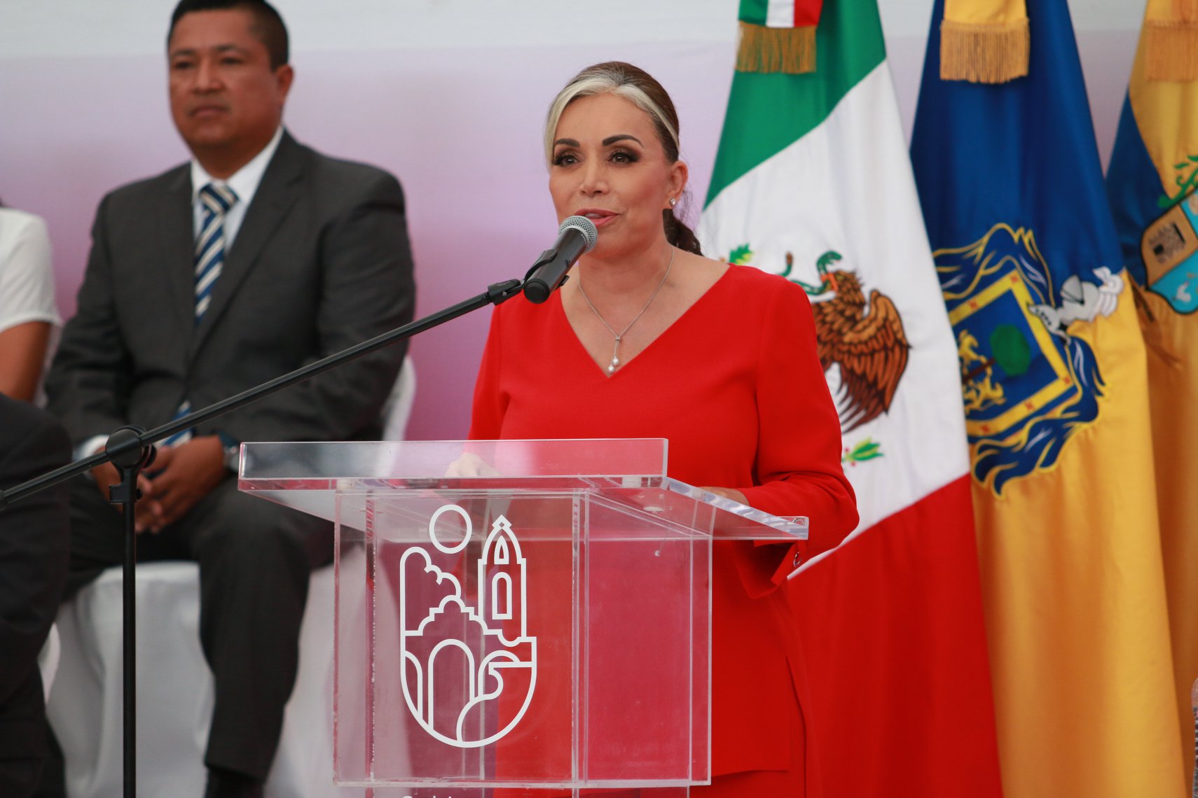 María Elena Limón señaló que inicia una nueva etapa en el municipio. (Especial)