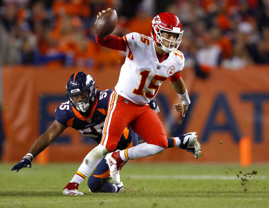 Patrick Mahomes dirigió a los Chiefs al triunfo (AP)