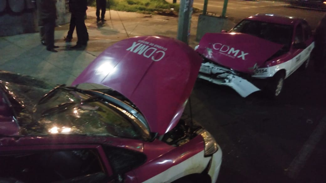 De acuerdo con los primeros reportes, uno de los conductores se pasó el alto. | César Velázquez