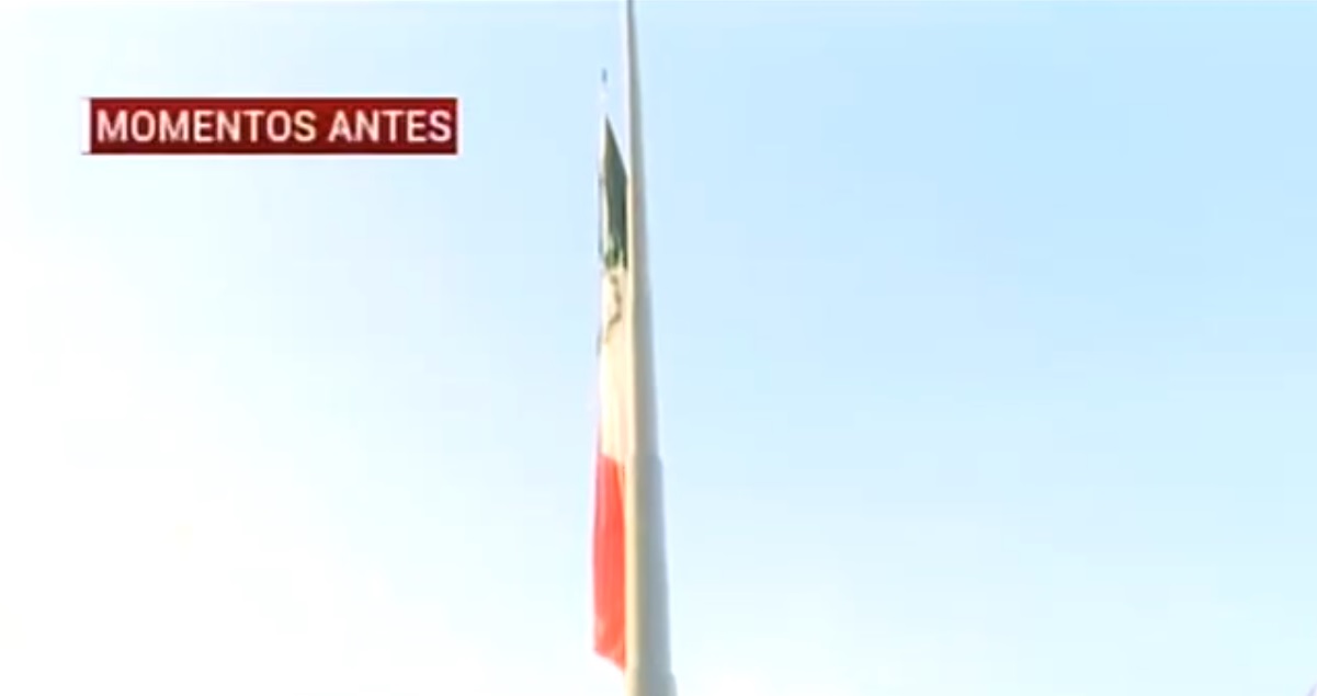 Elementos de la Policía Militar y la banda de guerra del Ejército entonaron el Himno Nacional.