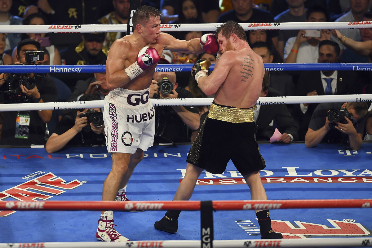 Gennady Golovkin y Saúl 'Canelo' Álvarez durante su última pelea (Mexsport)