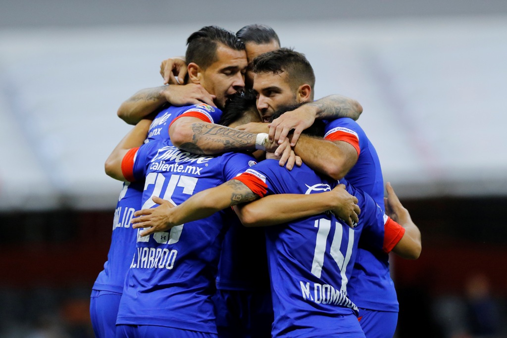 Jugadores de Cruz Azul en festejo de gol (Imago7)
