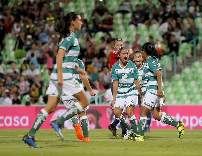 Lo que parecía un empate terminó en 3-1 contra Santos. (Saúl González)