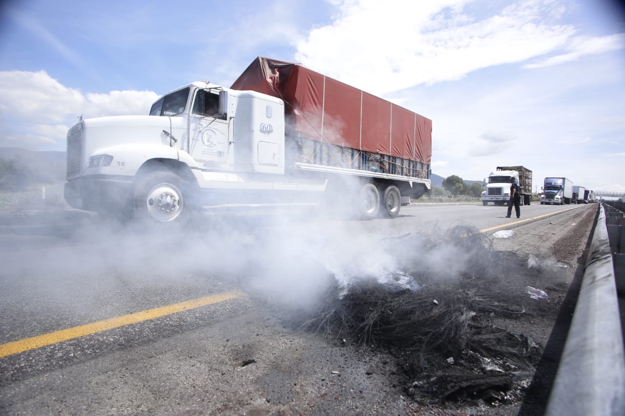 Fueron el presidente municipal electo de Quecholac, Alejandro Martínez Fuentes, y el comisario de la Policía Federal, Teófilo Gutiérrez, quienes consi
