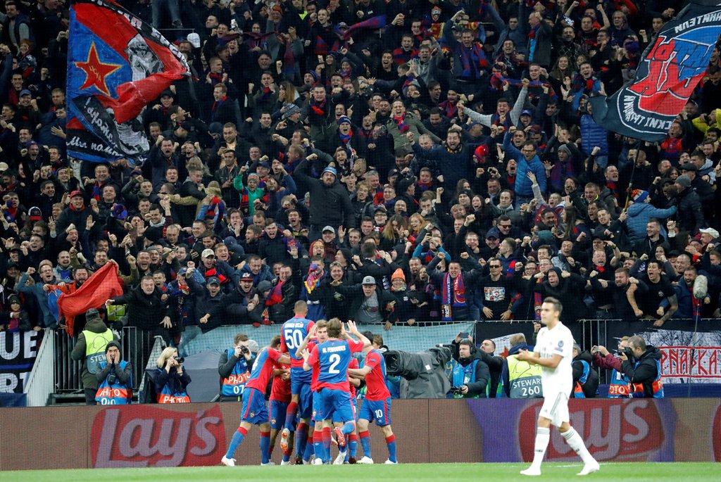 El Real Madrid perdió en la fase de grupos de la Champions League (Reuters)