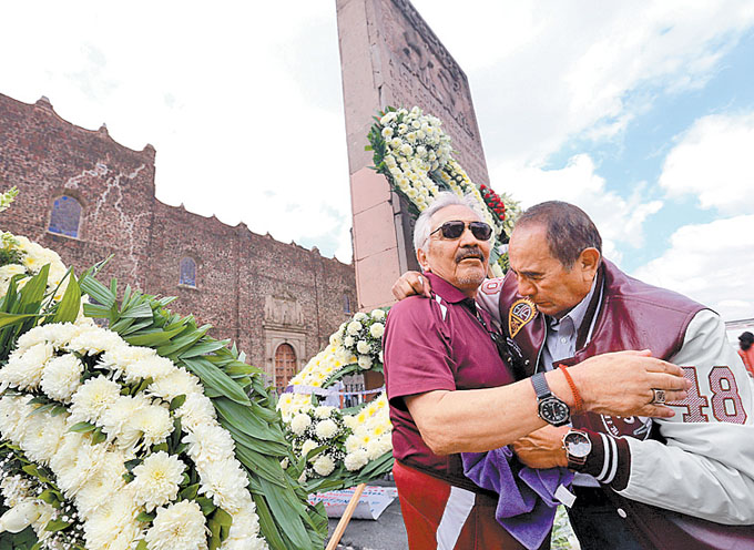 Líderes estudiantiles del 68 durante la conmemoración. (Fotografía: Javier Ríos)