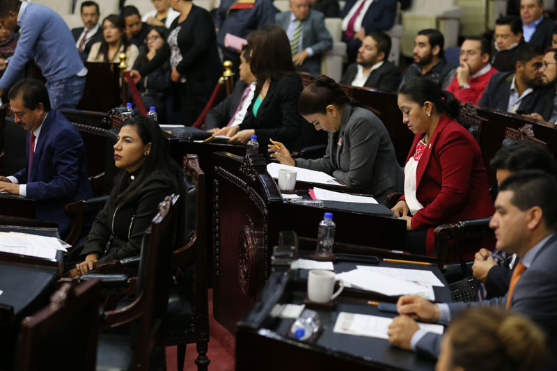 La quinta sesión ordinaria del Congreso local ya tenía 2 horas de iniciada.  (Jorge Sánchez)