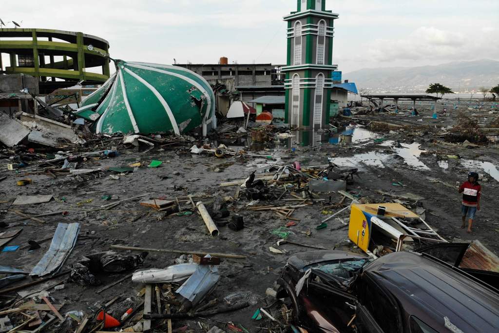 El sismo y tsunami ocurrieron el pasado 28 de septiembre y dejaron más de mil 400 muertos. (AFP)