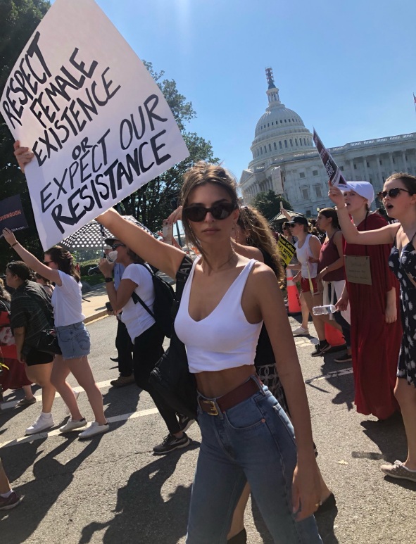 Emily Ratajkowsi (Foto: Twitter)