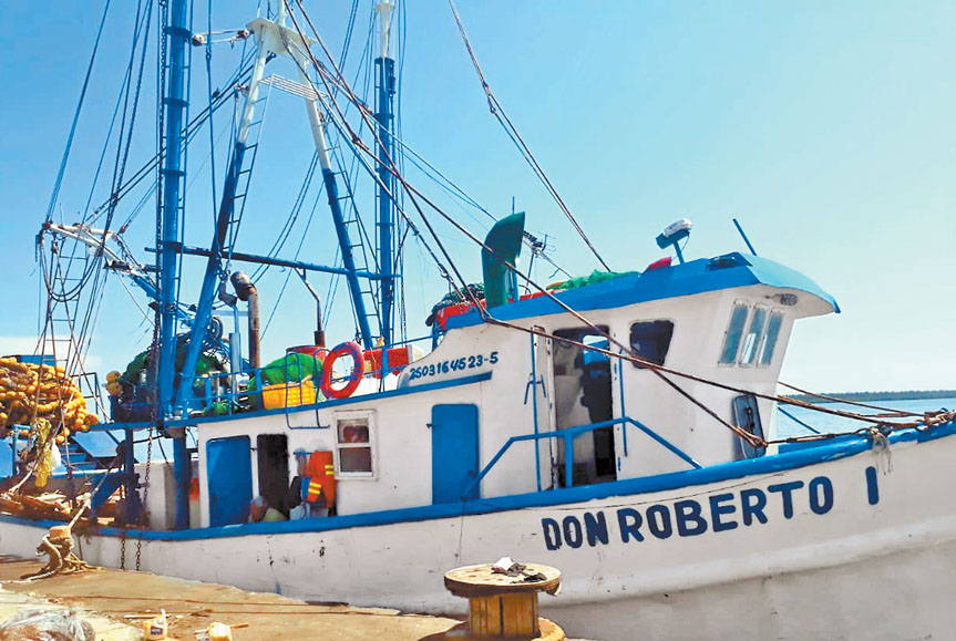 Hace unos días, la embarcación "Don Roberto 1" perdió más de 900 mil pesos en producto. (Adriana Carlos)