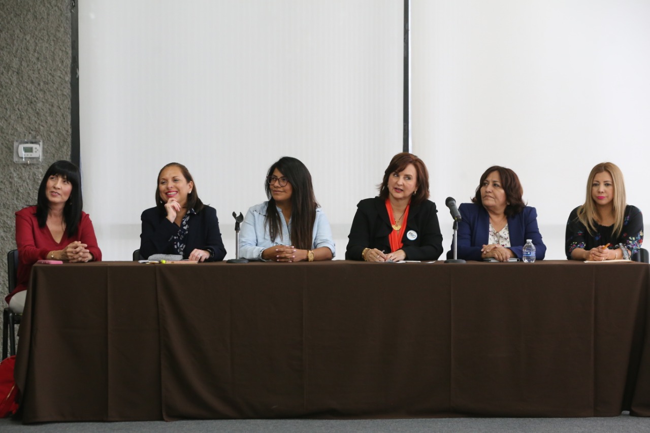 Foro organizado por la asociación PRO Propuesta Ciudadana y por Núcleo México con participación de Legisladoras y funcionarias. Foto: Leonel Rocha