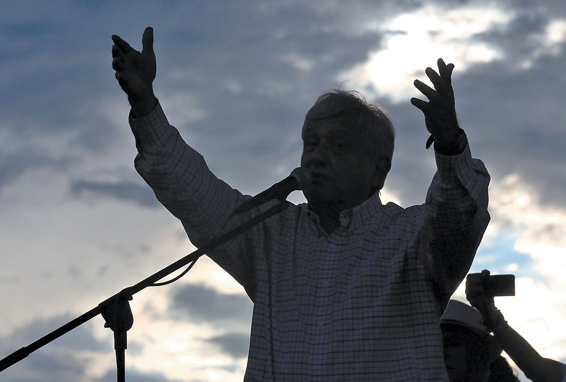 El Presidente electo anunció planes para inyectar 4 mil mdd a Pemex. (Nelly Salas)