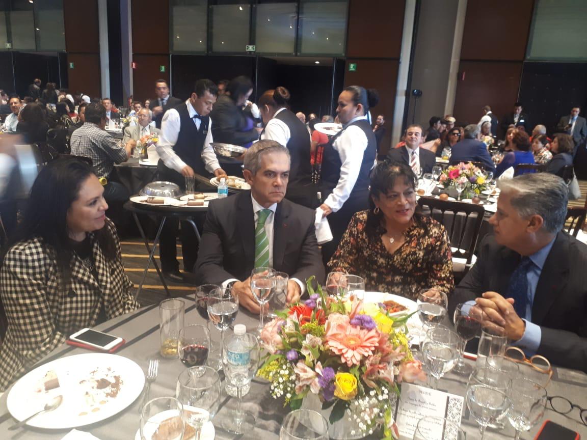 El senador Miguel Ángel Mancera fue uno de los invitados a la celebración/Especial.