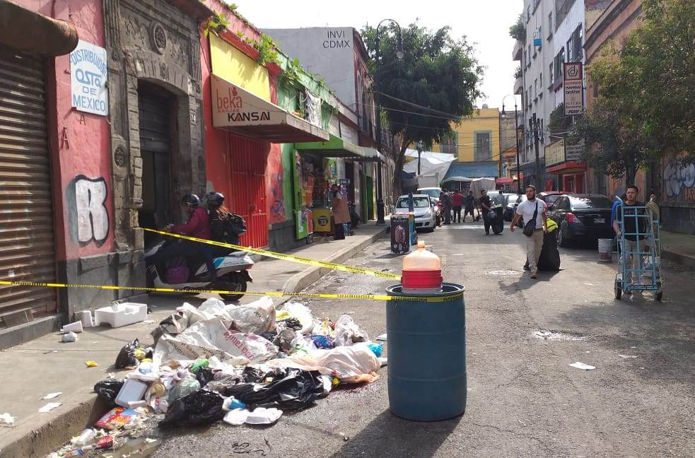 El cuerpo estaba dentro de un tambo en la calle República de Paraguay, colonia Centro. (Jorge Becerril)