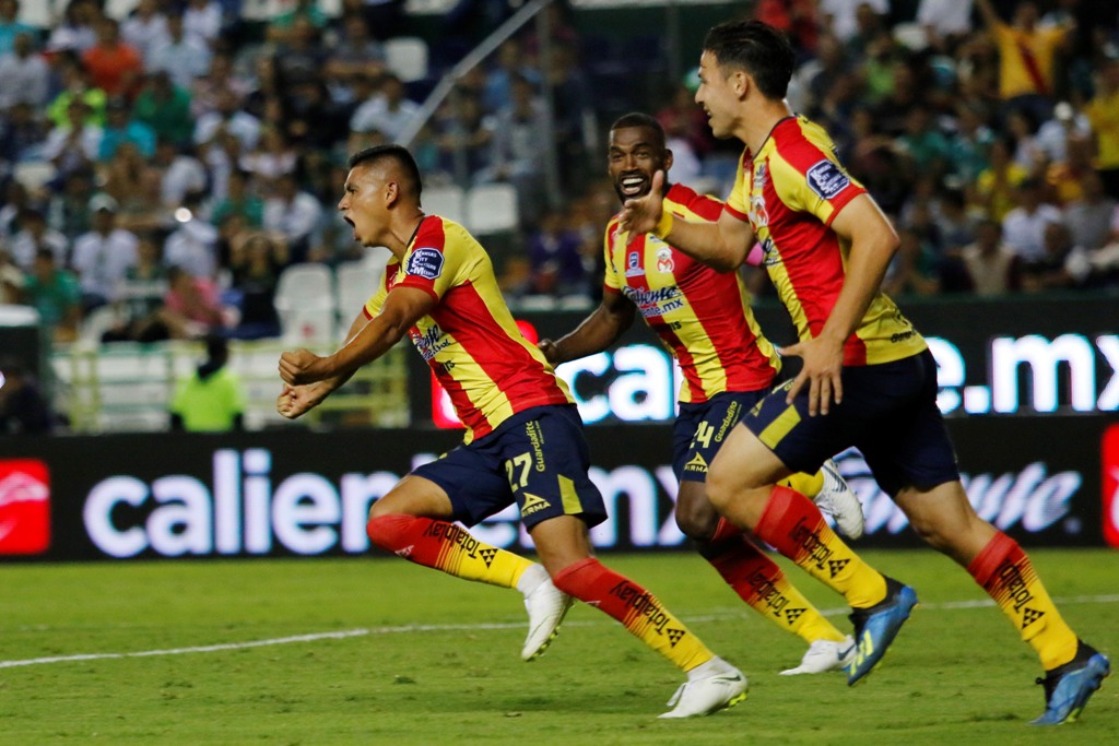 Jugadores de Morelia en festejo de gol (Imago7)
