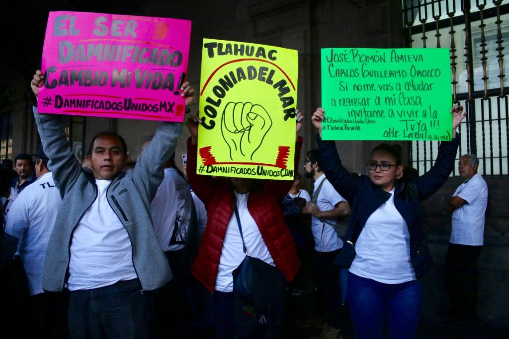 Los damnificados se reunieron en el Zócalo para protestar. (Cuartoscuro)