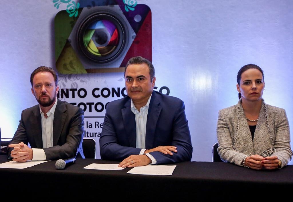 Premian a los ganadores del 5° concurso de fotografía “Los valores de la Rendición de Cuentas y la Cultura de Puebla” (Especial)