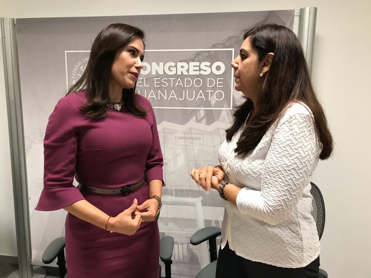 Alejandra Gutiérrez y Celeste Gómez Fragoso.