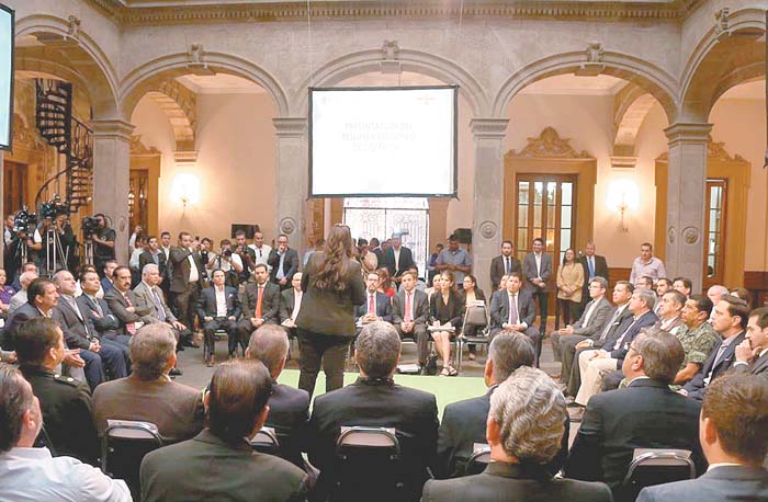El ex fiscal de Nueva York también indicó que hay que cambiar la ley para permitir la extinción de dominio.