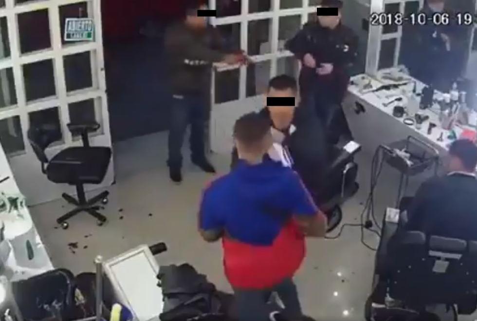 Dos hombres asaltaron una barbería en la colonia Santa María la Ribera. (Twitter)