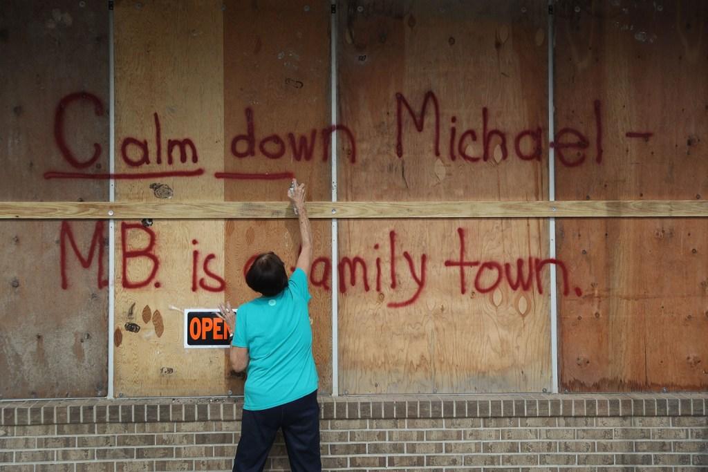 'Michael' es un huracán categoría 3 de la escala Saffir Simpson, se espera un fortalecimiento adicional que lo hará un huracán de gran intensidad. AFP