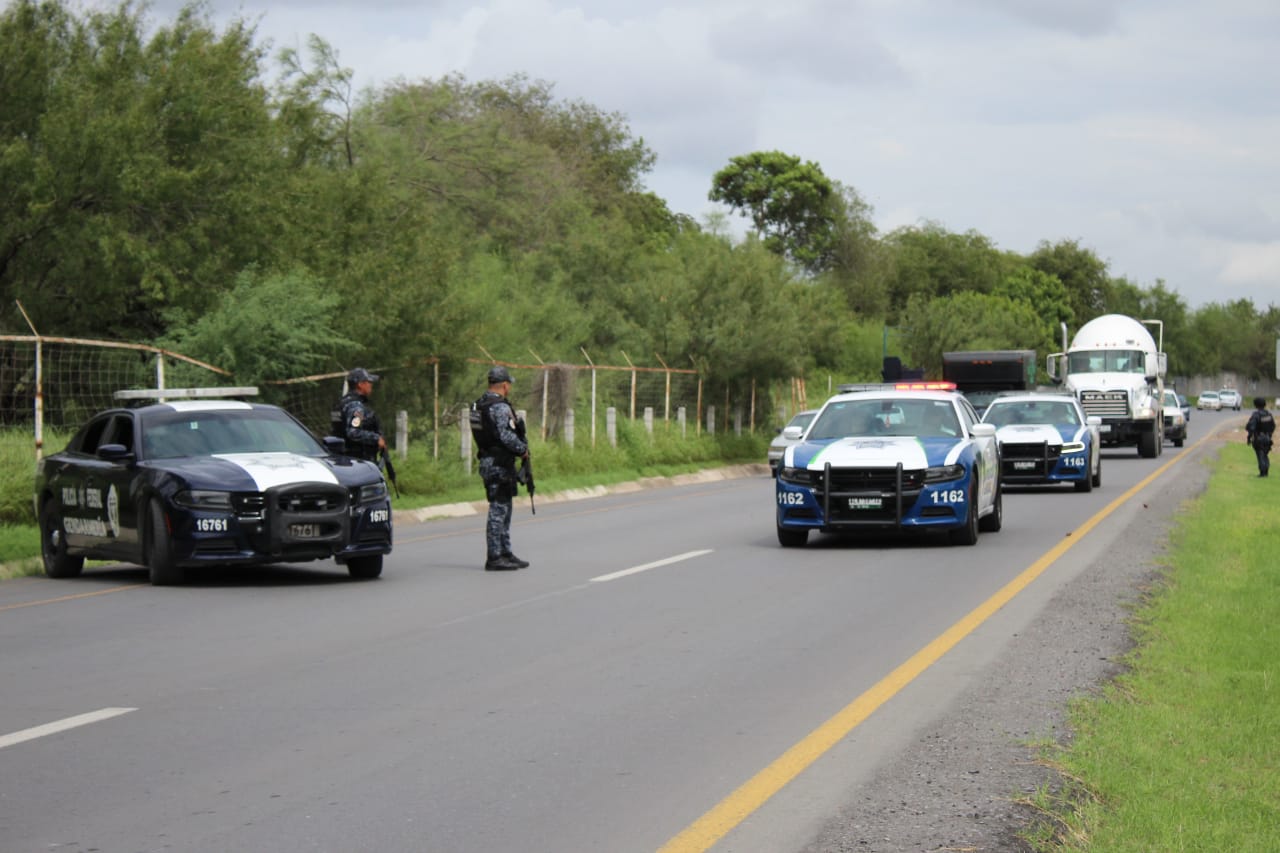 operativos carreteros (Ricardo Hernández)