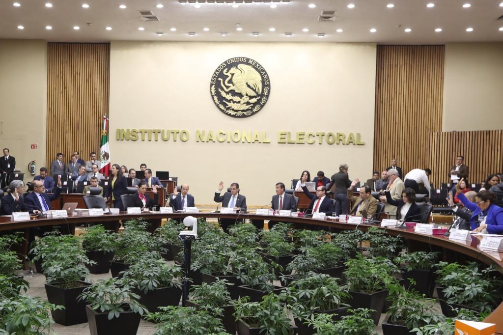 Sesión del INE (Cuartoscuro)