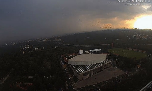 Protección Civil capitalino informó que llueve en 5 alcaldías. (@webcamsdemexico)