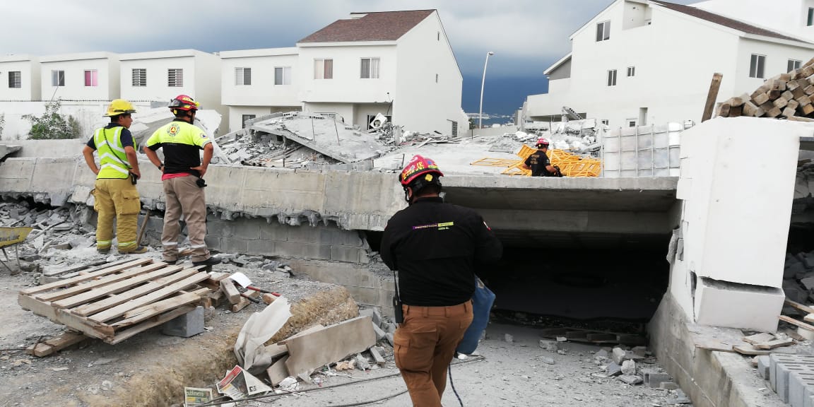 Protección Civil detalló que fue un edificio de 3 a 5 pisos el que colapsó. (Foto: Especial)
