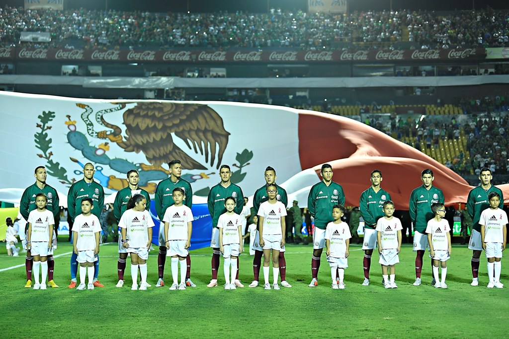 Selección mexicana en el Universitario (Imago7)