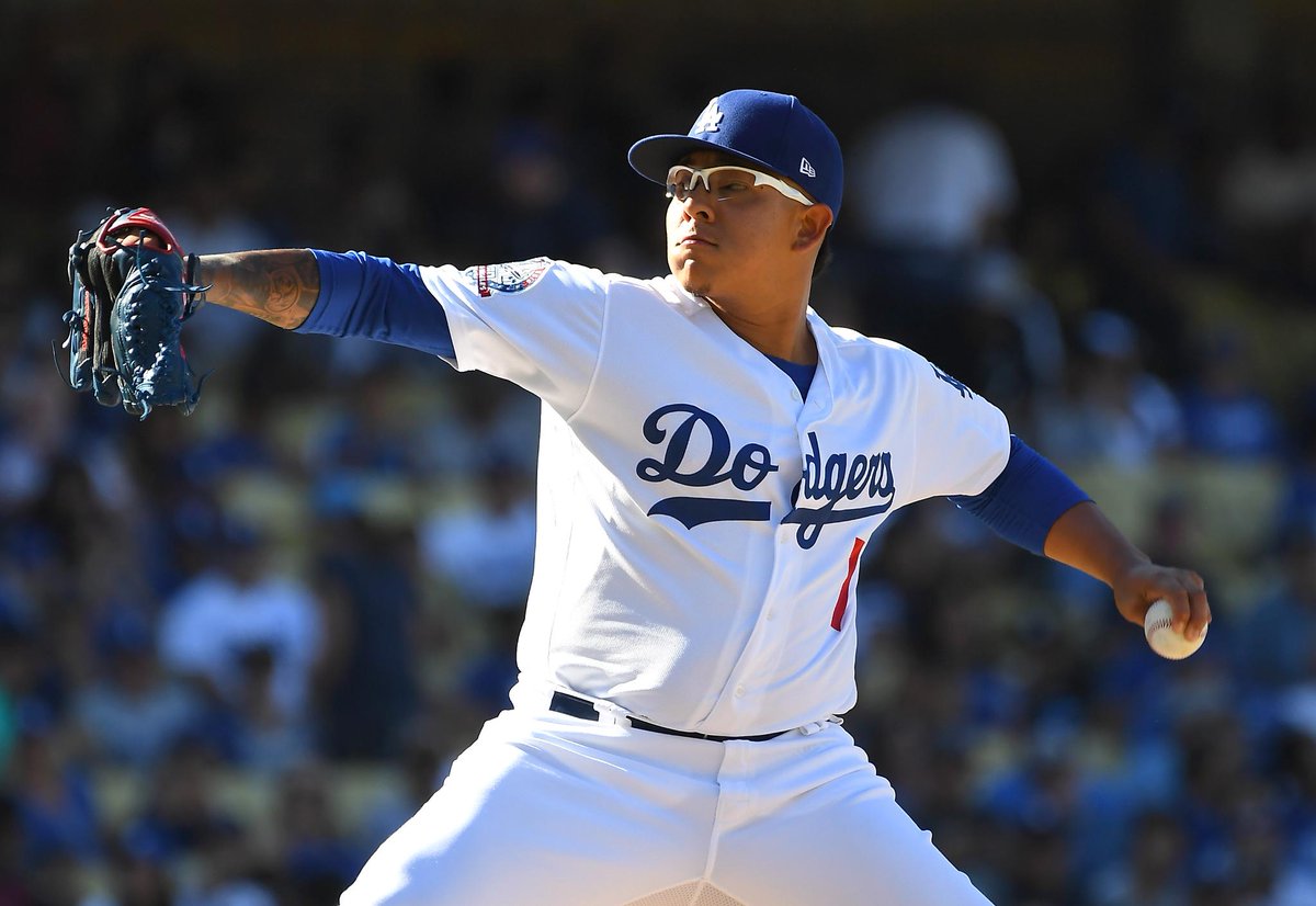 El mexicano Julio Urías (@MLB_Mexico )