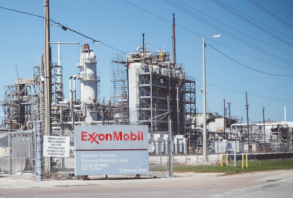 ExxonMobil donará 1 mdd a Americans for Carbon Dividends (AP).