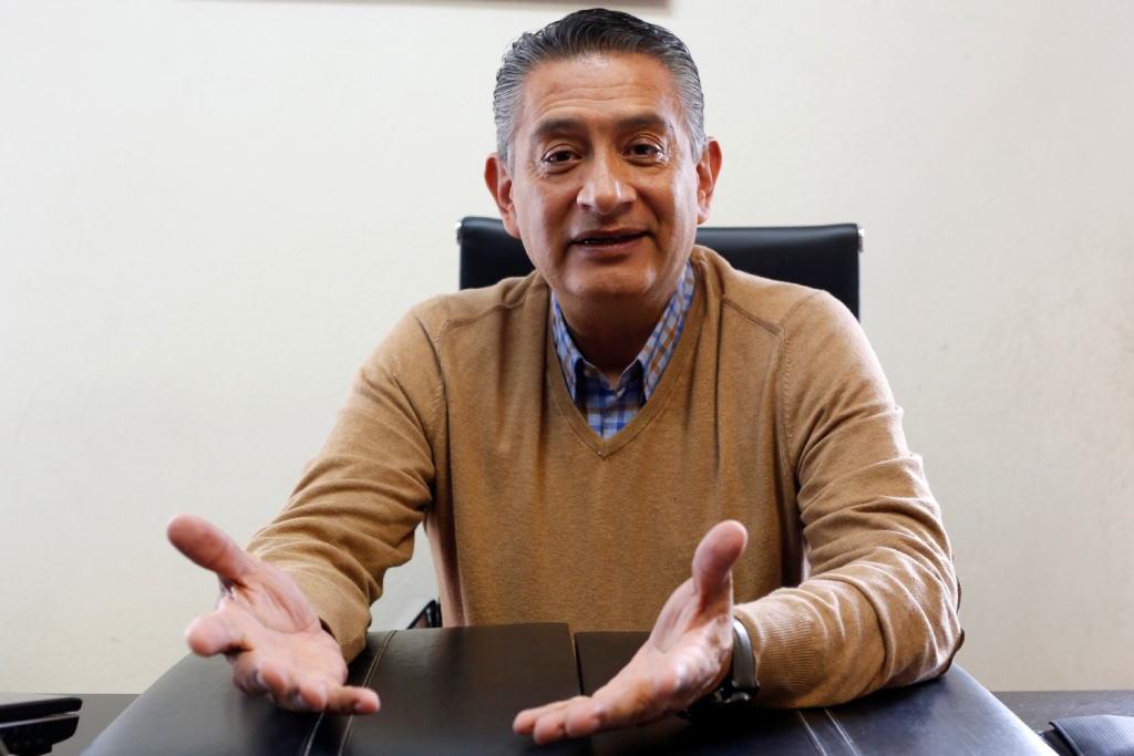 Juan José Tapia González, delegado en Puebla de la Comisión Nacional para el desarrollo de los Pueblos Indígenas (CDI) (Andrés Lobato)