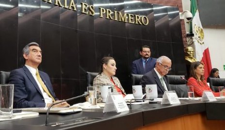 Américo Vilarreal, senador por Morena.