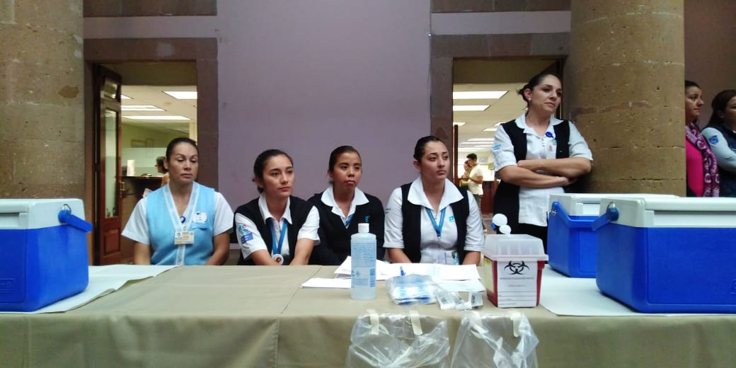 Comienzan con más de 140 mil dosis de vacunas contra la influenza