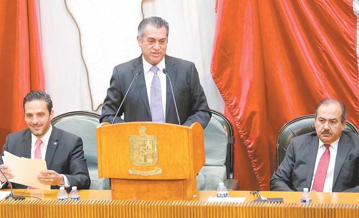 El mandatario también encabezará un acto en el Palacio de Gobierno durante la noche.