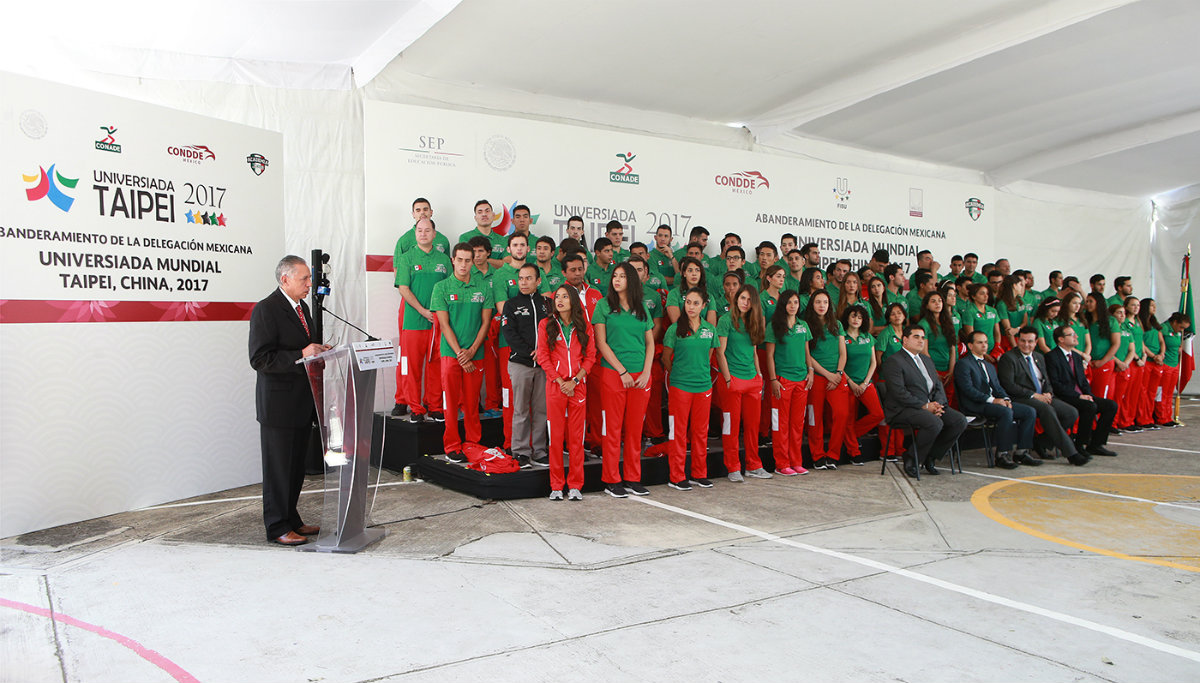 Abanderamiento delegación mexicana de la Universiada Mundial 2017 (Atletas de Conade)