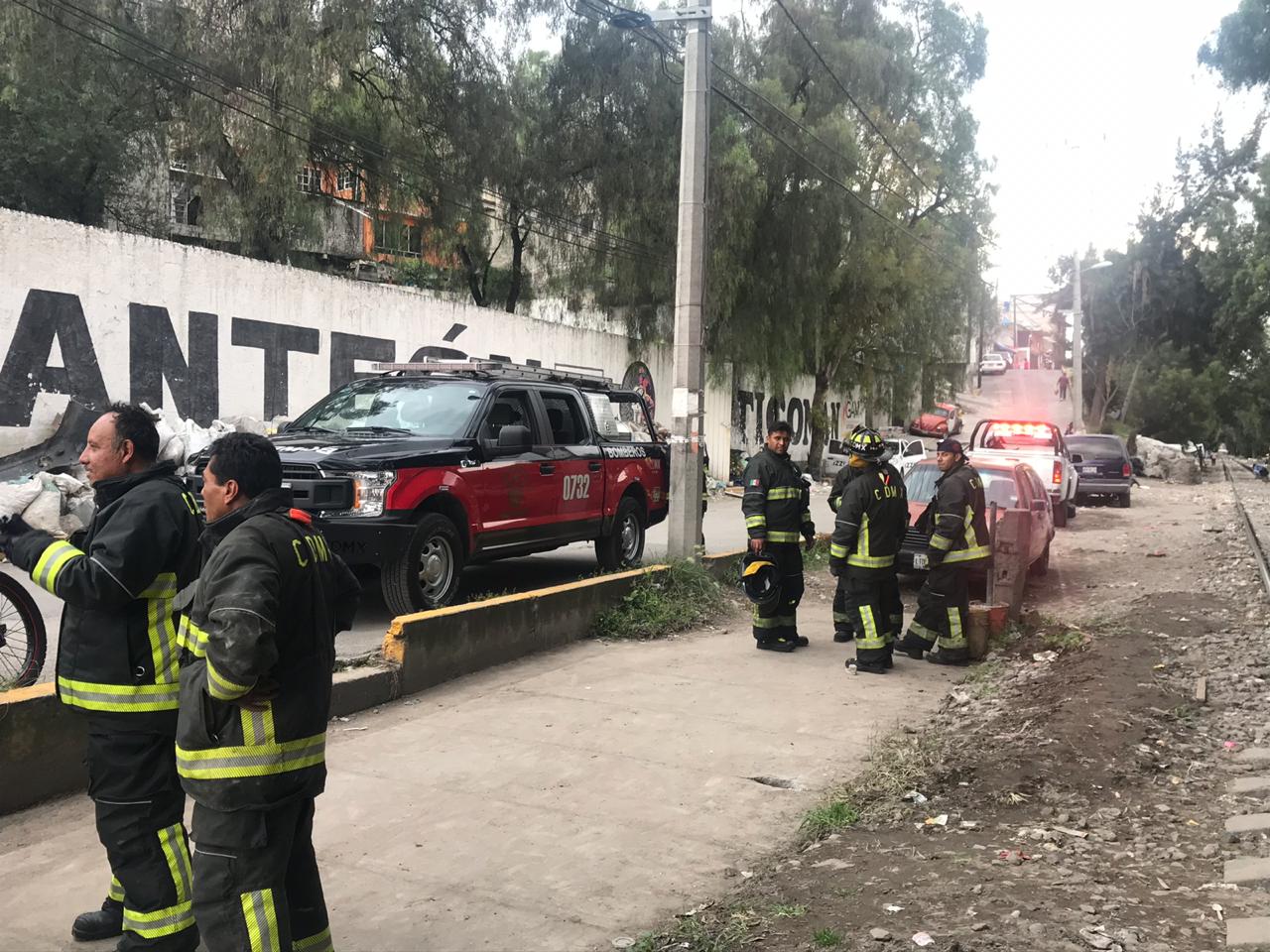 El hombre fue atendido por servicios de emergencia. (Jorge Becerril)