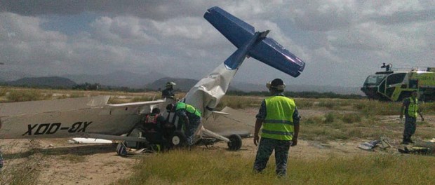 La avioneta se despistó cuando intentó un aterrizaje de emergencia. (Especial)