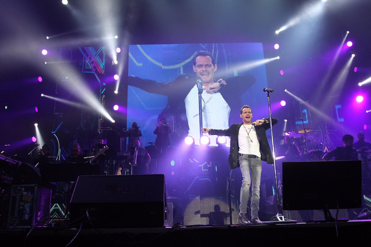 Marc Anthony comienza su concierto en el Palacio de los Deportes. (Foto: Edgar Negrete)