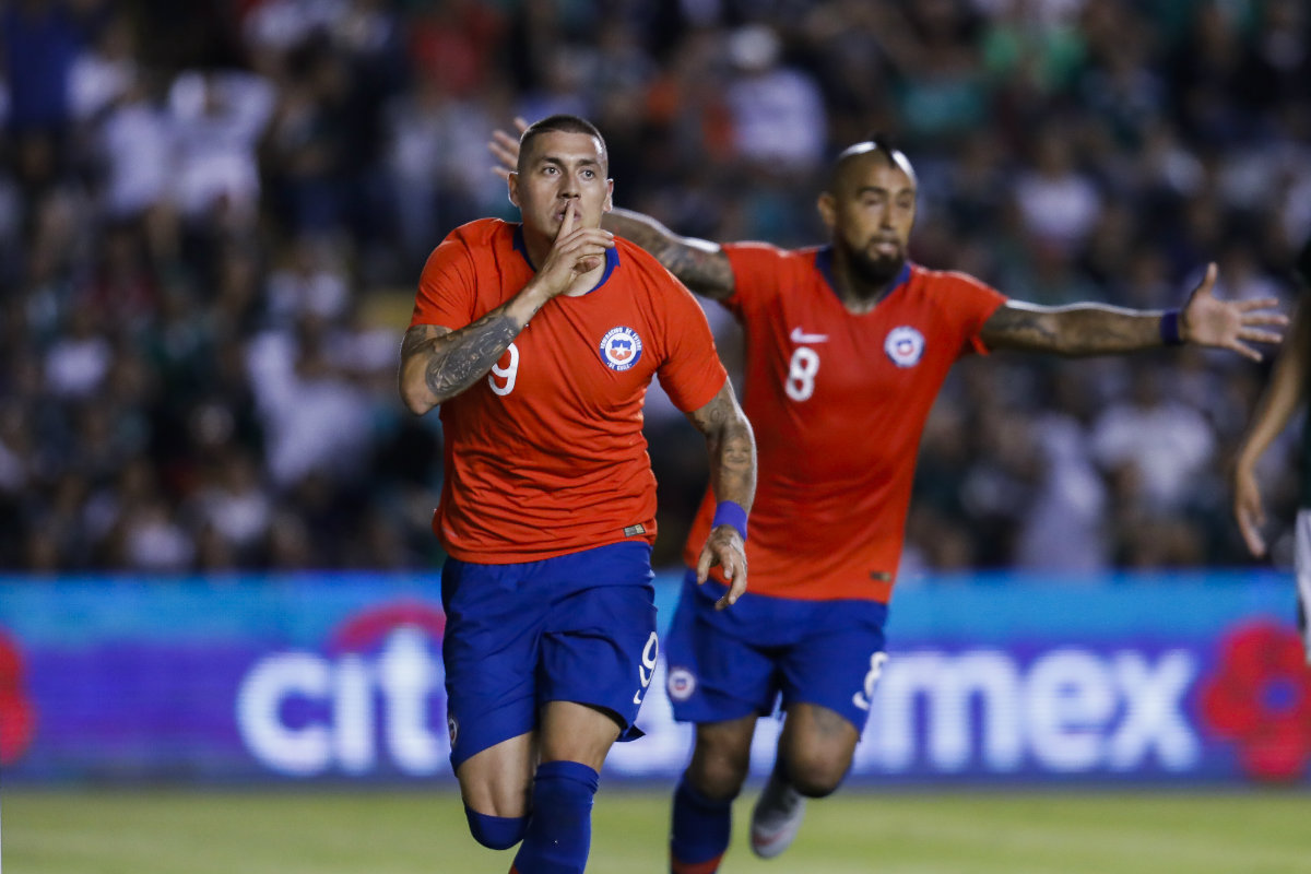 Nicolás Castillo anotó el gol de la victoria para Chile sobre México (Imago7)