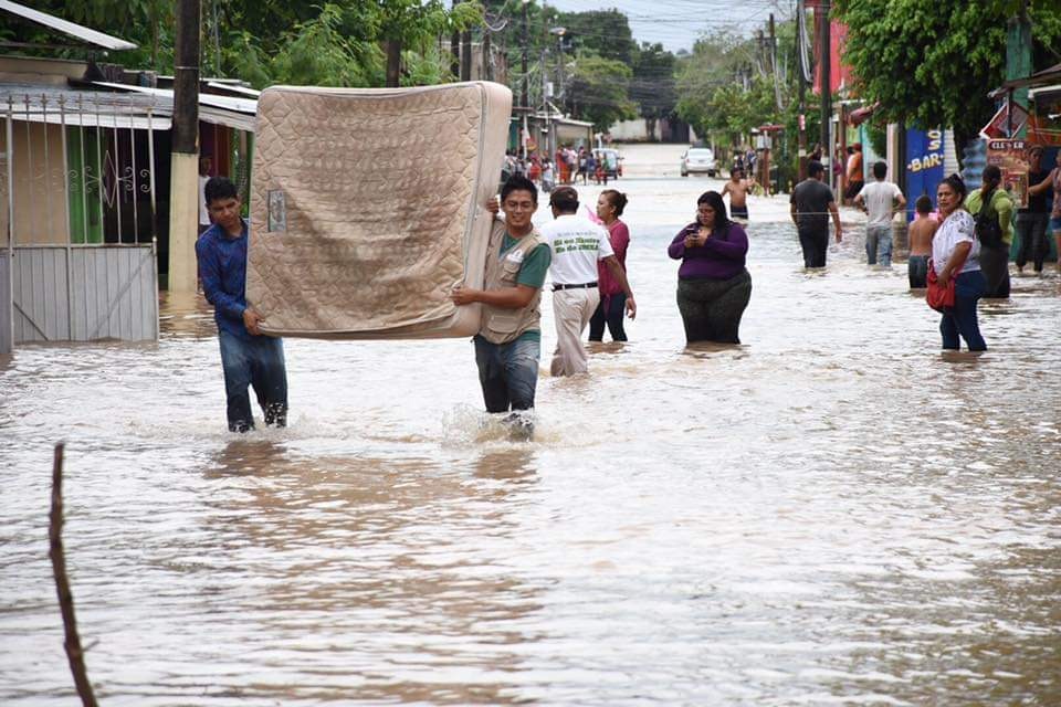Lluvias dejan inundaciones en Veracruz. (Isabel Zamudio)