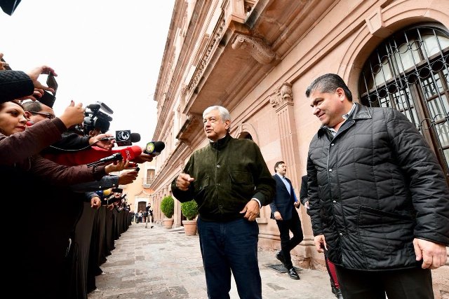 En Chihuahua, AMLO pidió "trato digno" para la caravana migrante/Especial.
