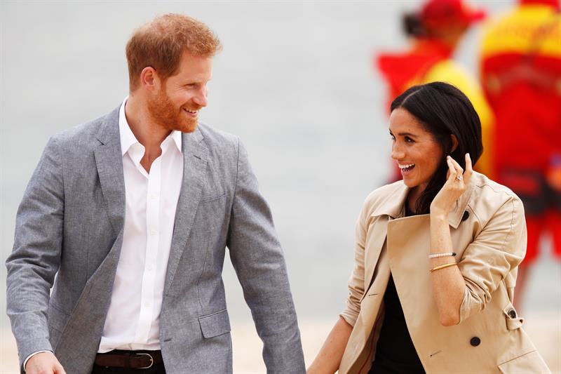 Harry y Meghan se encuentran en una gira por el Pacífico. (EFE)