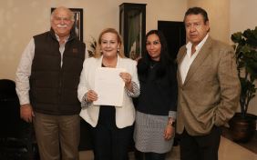 Recibe alcaldesa visita de empresarios