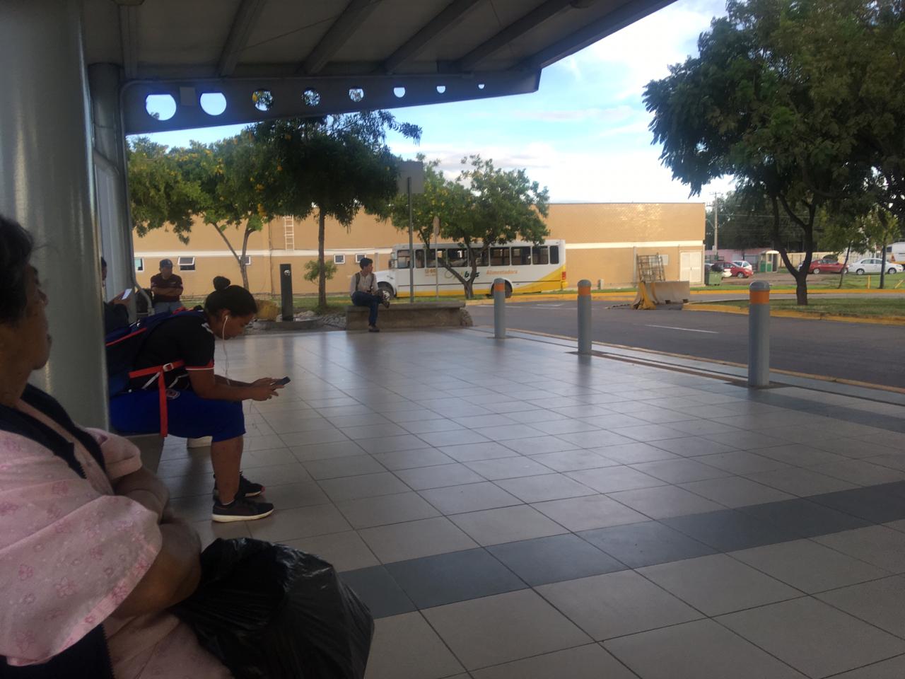 Usuarios tienen que esperar más de una hora para un recorrido de 20 minutos  (Pablo Flores)