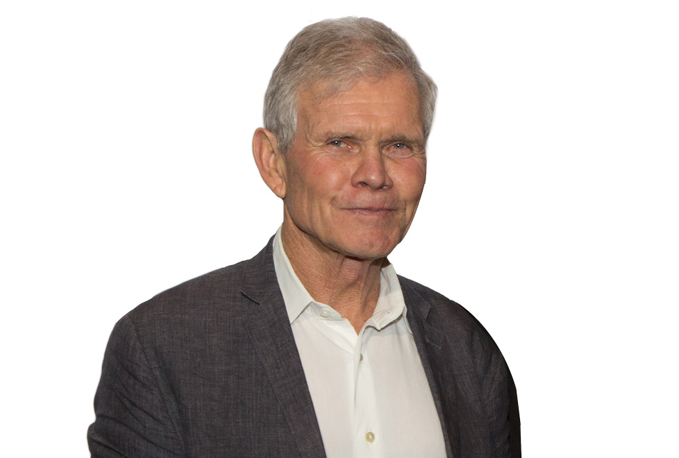 El Vicepresidente Rick Ridgeway, dice que la empresa es una herramienta para la protección del medio ambiente, y destina 10% de sus ganancias a este p