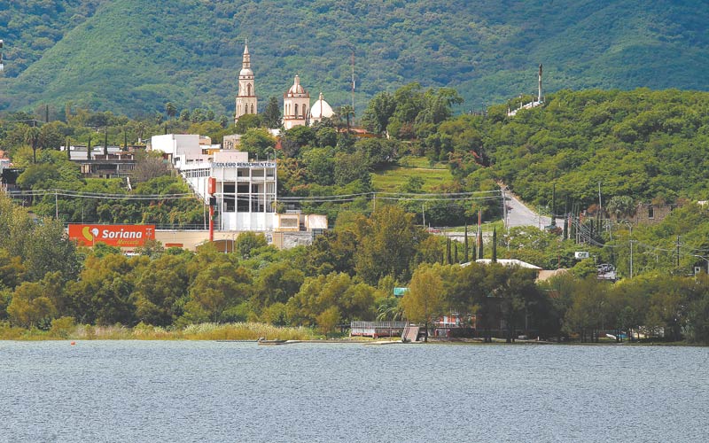 Ramírez señaló irregularidades en desarrollo urbano en Santiago.  (Foto: Roberto Alanís)
