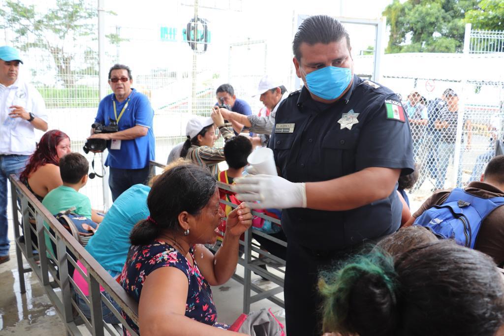 Los migrantes son atendidos por las autoridades mexicanas. (Tomada de @SEGOB_mx)